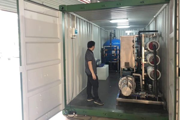 Maldives containerzied desalination plant