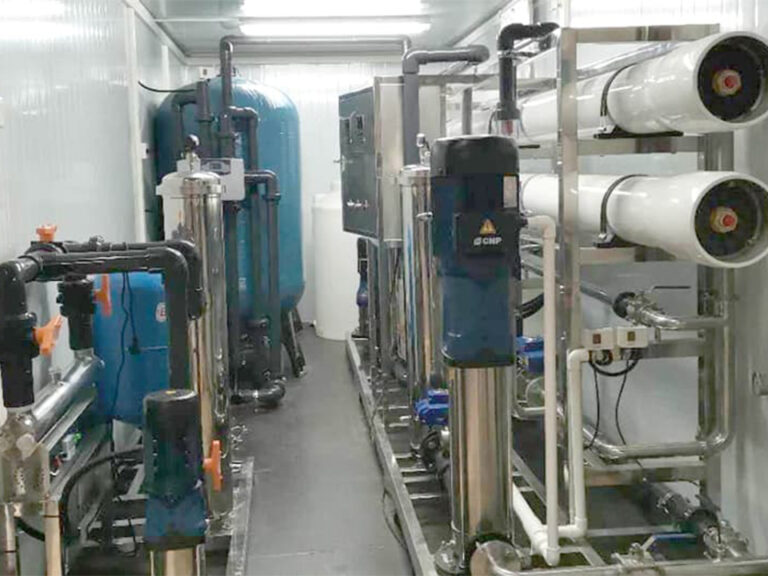 Pabrik Air Payau 120 m³ Per Hari Dalam Kontainer Di Curacao